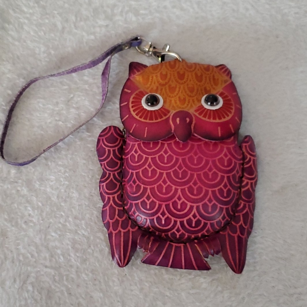 Small owl 🦉 wristlet (coin purse/wallet)